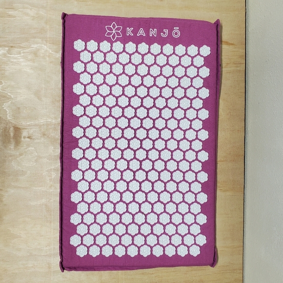 Purple Acupressure Mat - Picture 2 of 8